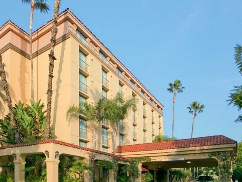 Embassy Suites By Hilton Arcadia-Pasadena Area Exterior photo